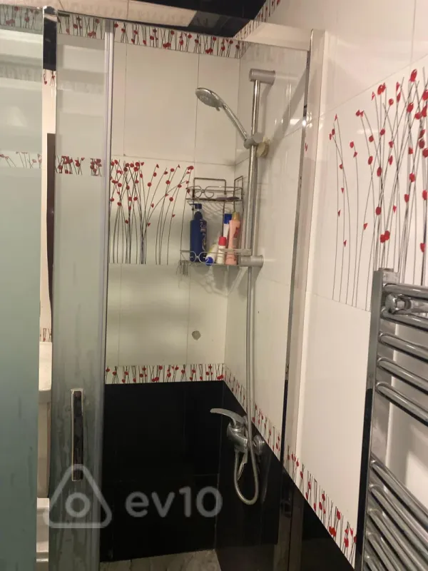 Kirayə verilir 3 otaqlı yeni tikili 78 m²