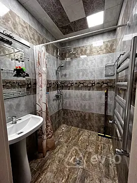 Kirayə verilir 2 otaqlı yeni tikili 85 m²