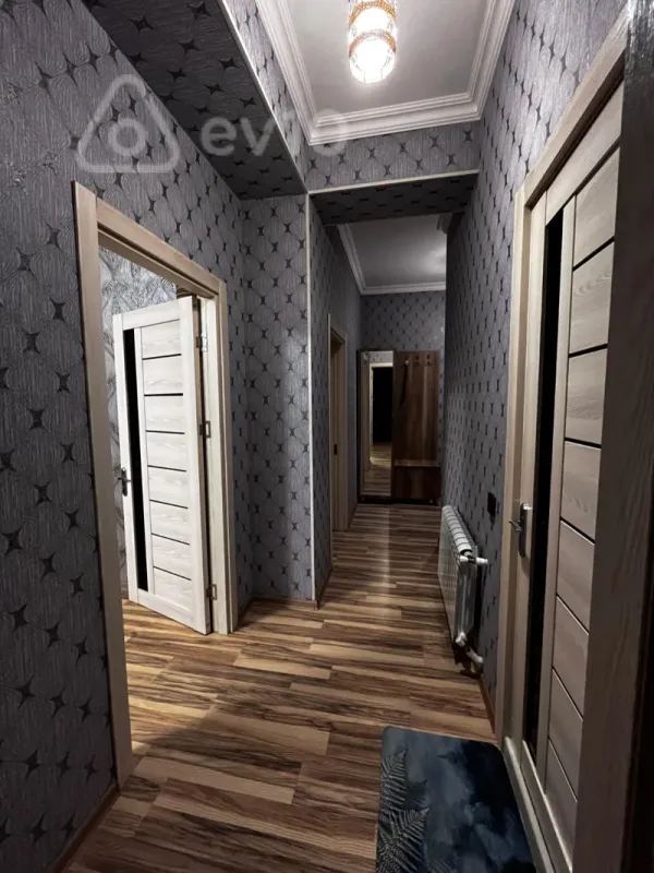 Kirayə verilir 2 otaqlı yeni tikili 85 m²
