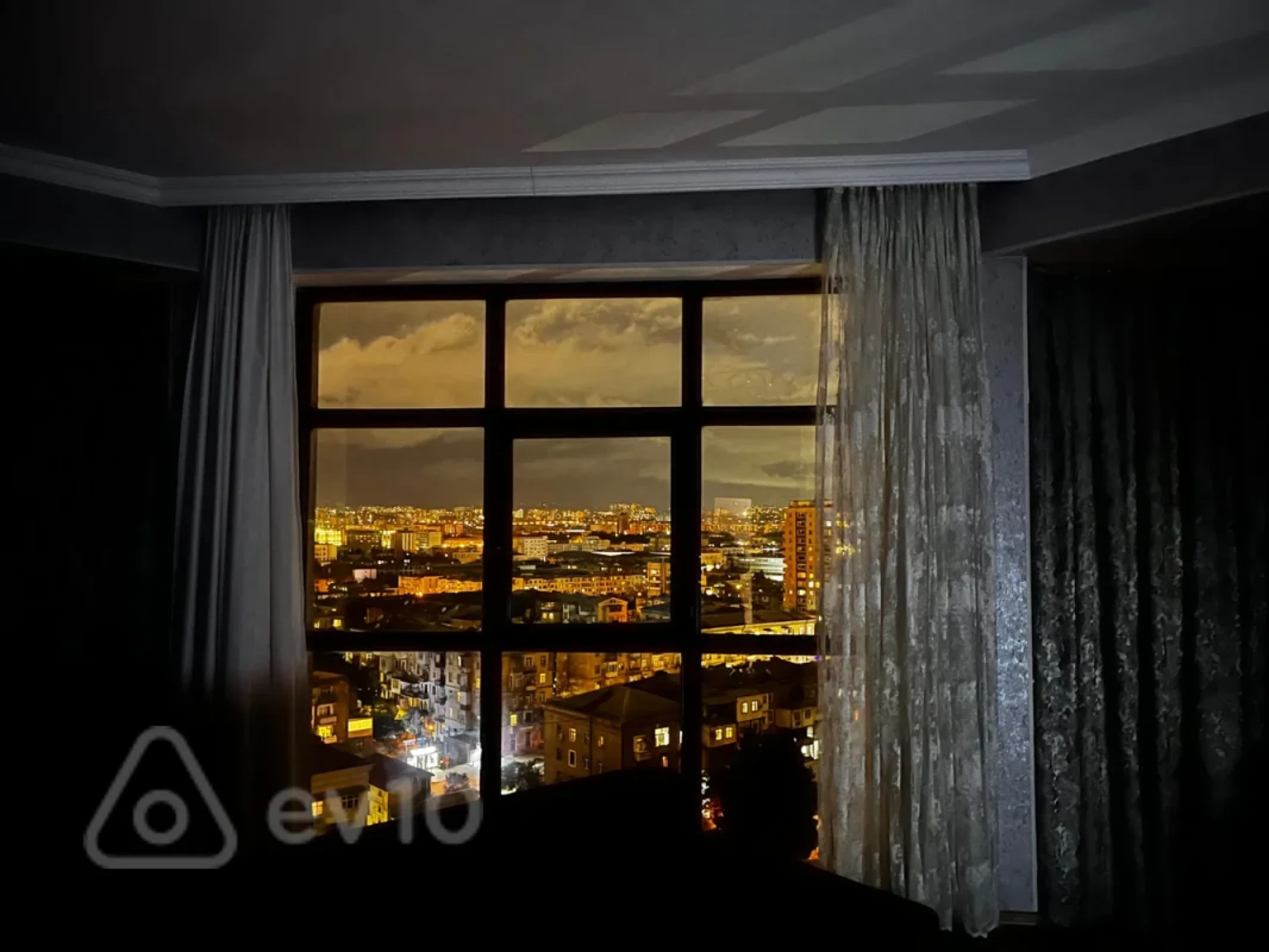 Kirayə verilir 2 otaqlı yeni tikili 85 m²