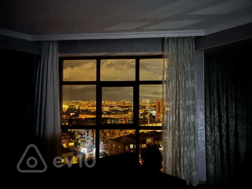 Kirayə verilir 2 otaqlı yeni tikili 85 m²