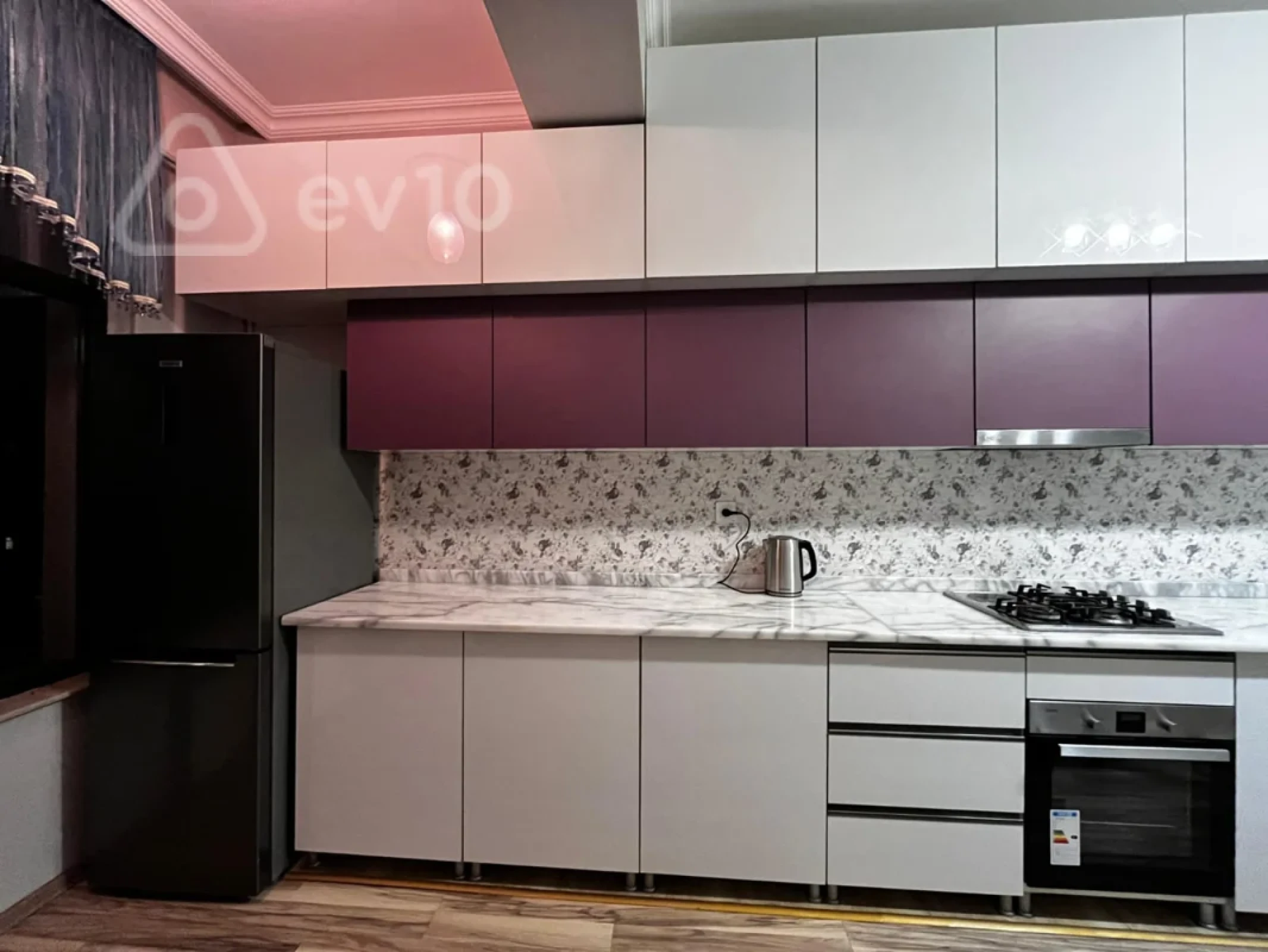 Kirayə verilir 2 otaqlı yeni tikili 85 m²