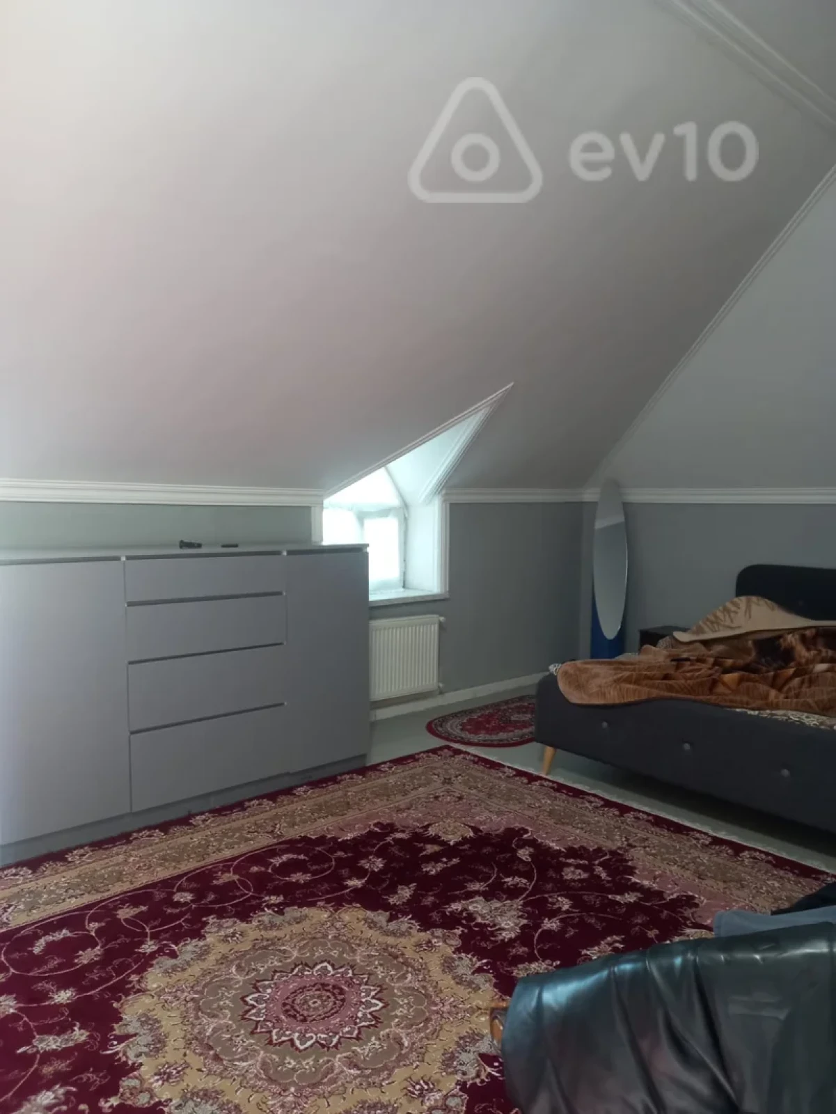 Kirayə verilir 10 otaqlı həyət evi 360 m²