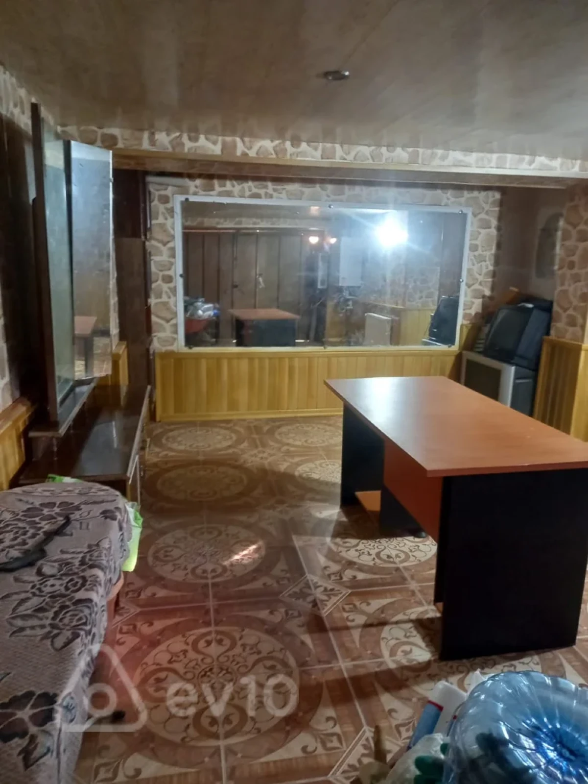 Kirayə verilir 10 otaqlı həyət evi 360 m²