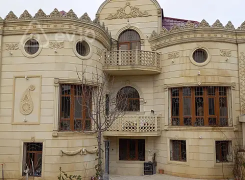 Kirayə verilir 10 otaqlı həyət evi 360 m² — Bakı, Sabunçu 10 otaq 360.00 m²