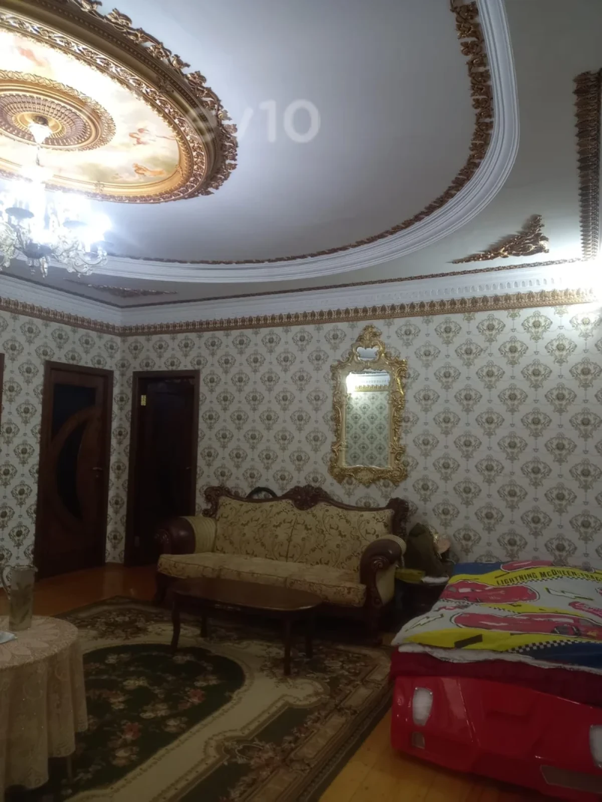 Kirayə verilir 10 otaqlı həyət evi 360 m²