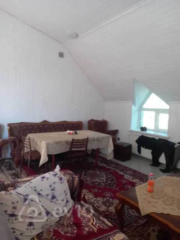 Kirayə verilir 10 otaqlı həyət evi 360 m²