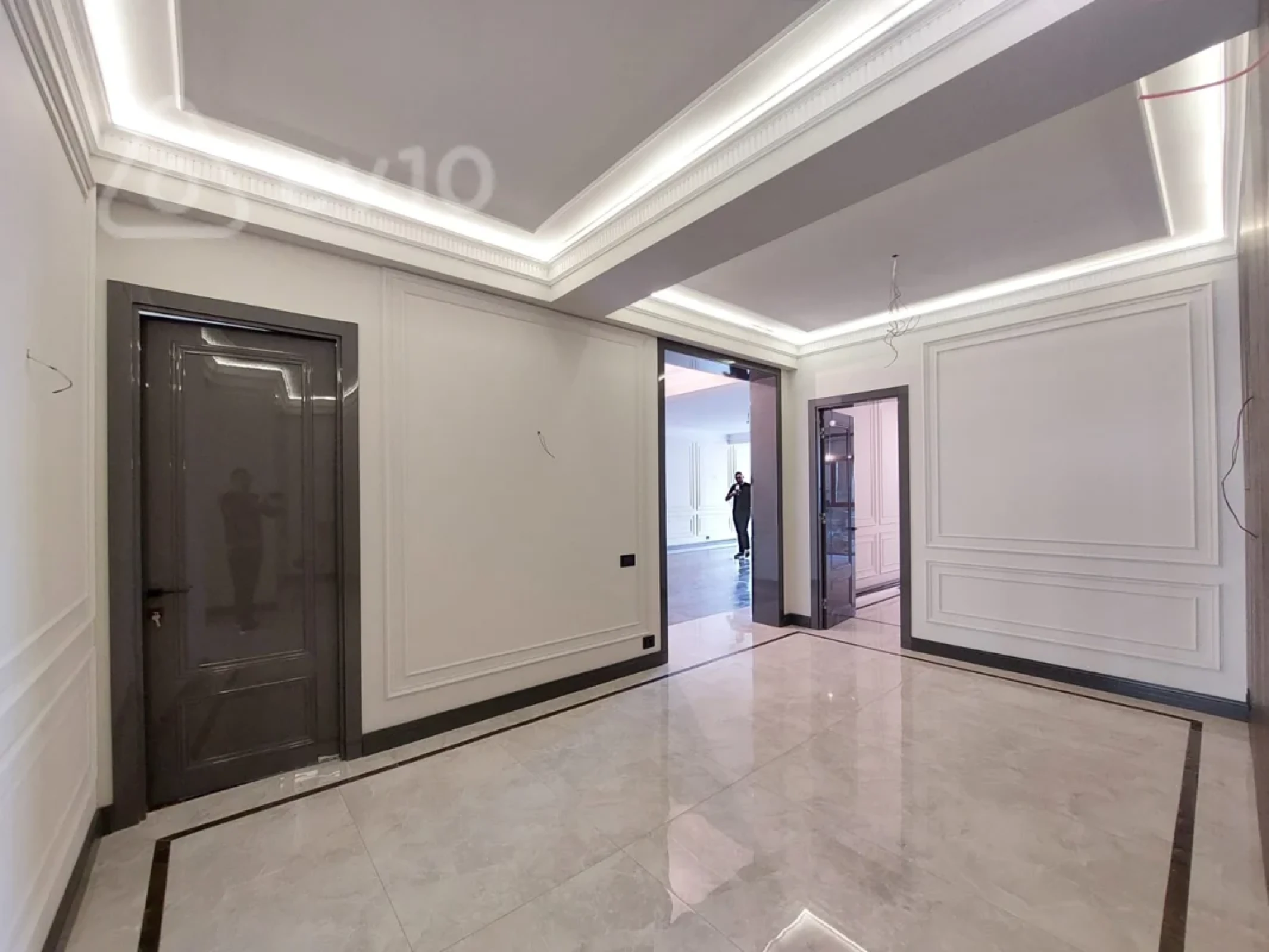 Satılır 4 otaqlı yeni tikili 225 m²