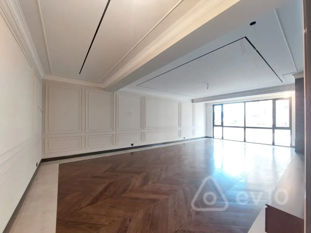 Satılır 4 otaqlı yeni tikili 225 m²