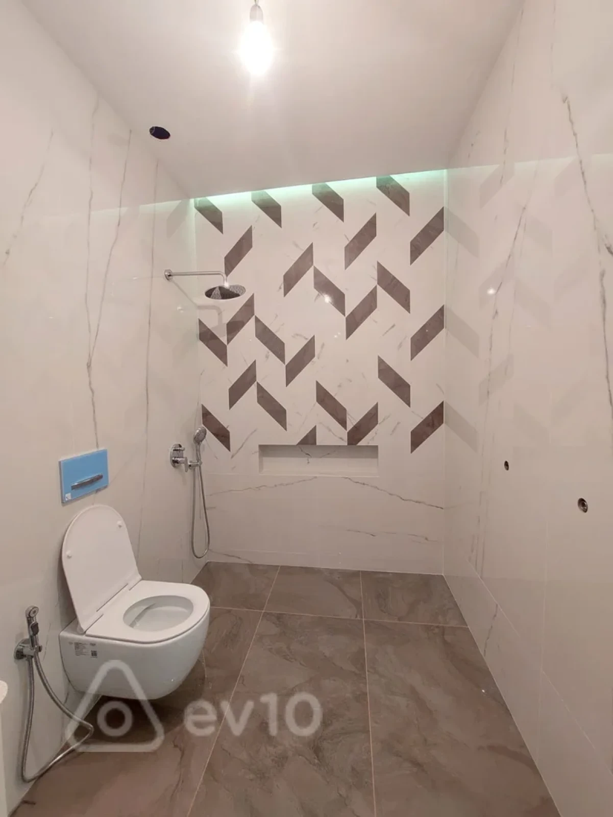Satılır 4 otaqlı yeni tikili 225 m²