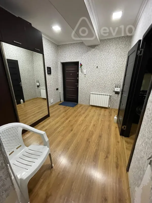 Kirayə verilir 2 otaqlı yeni tikili 101 m²