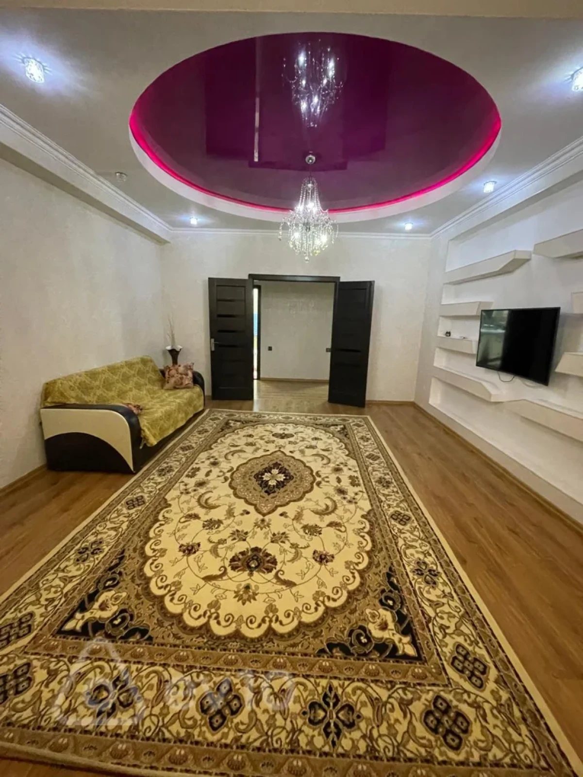 Kirayə verilir 2 otaqlı yeni tikili 101 m²