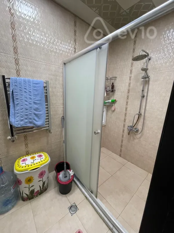 Kirayə verilir 2 otaqlı yeni tikili 101 m²