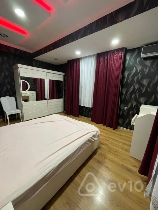 Kirayə verilir 2 otaqlı yeni tikili 101 m²