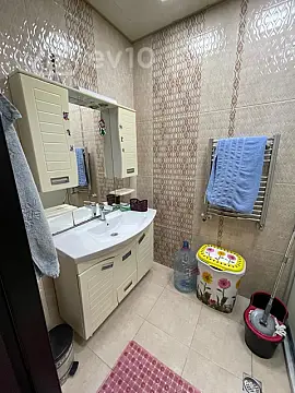 Kirayə verilir 2 otaqlı yeni tikili 101 m²