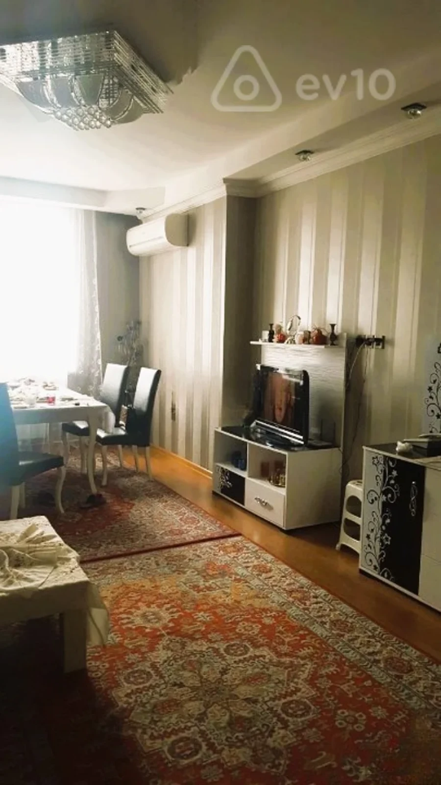 Satılır 3 otaqlı yeni tikili 90 m²