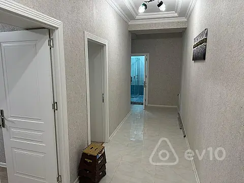 Kirayə verilir 3 otaqlı yeni tikili 100 m²