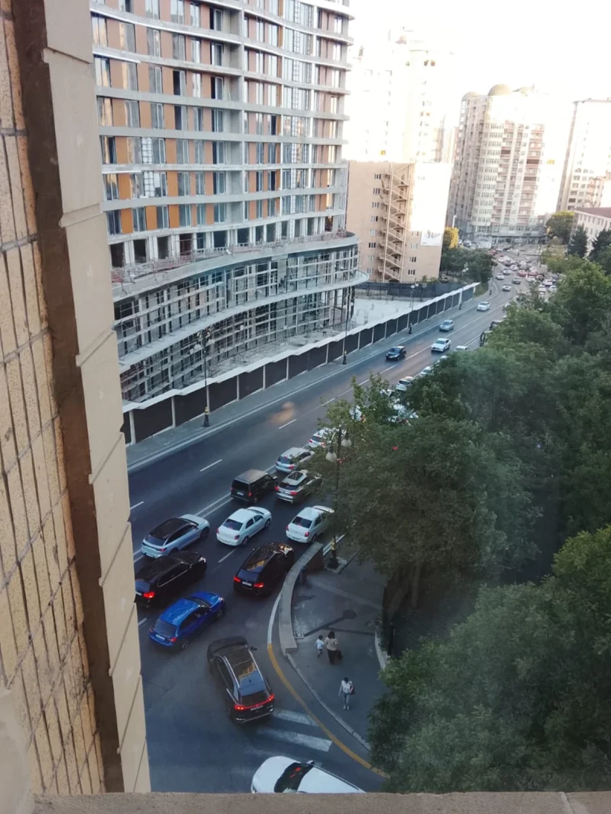 Kirayə verilir 2 otaqlı yeni tikili 113 m²