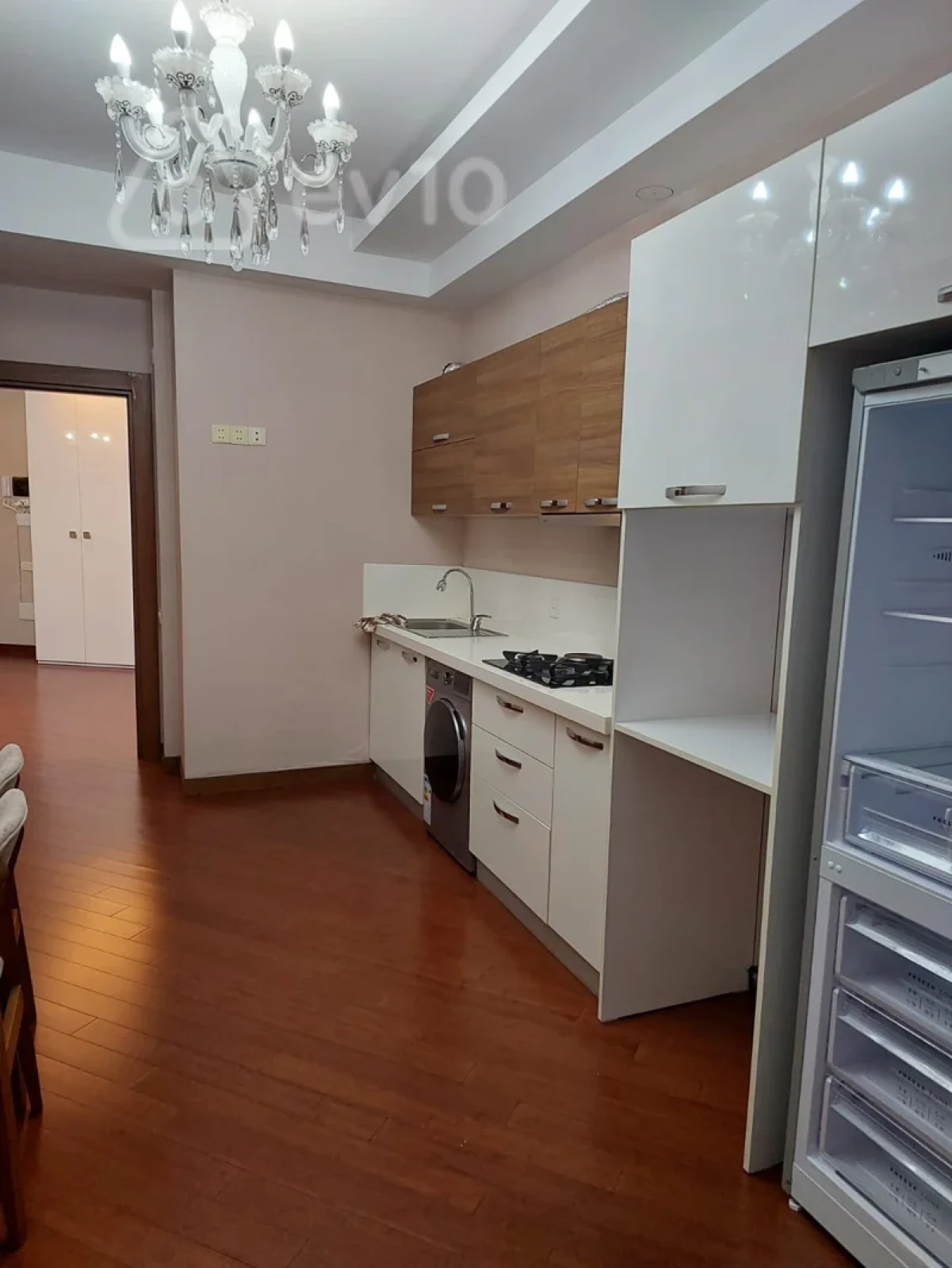 Kirayə verilir 2 otaqlı yeni tikili 113 m²