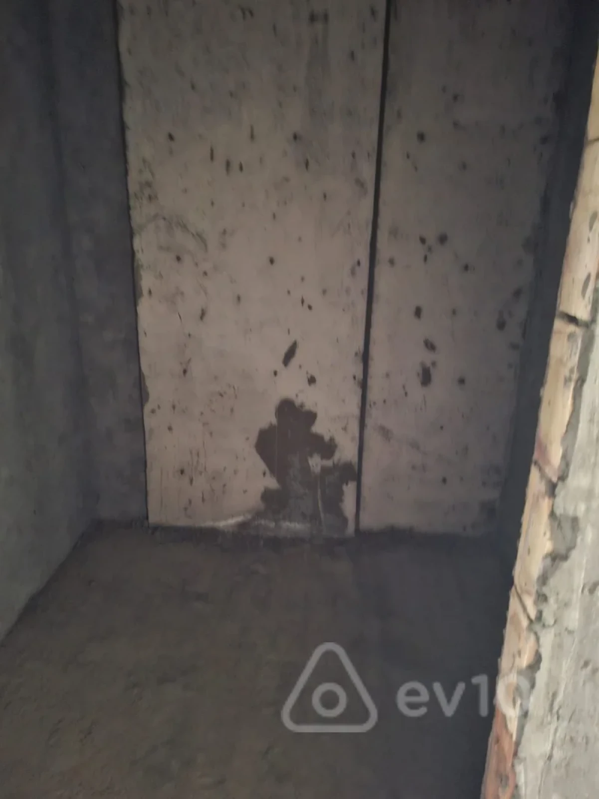 Satılır 2 otaqlı yeni tikili 100.5 m²