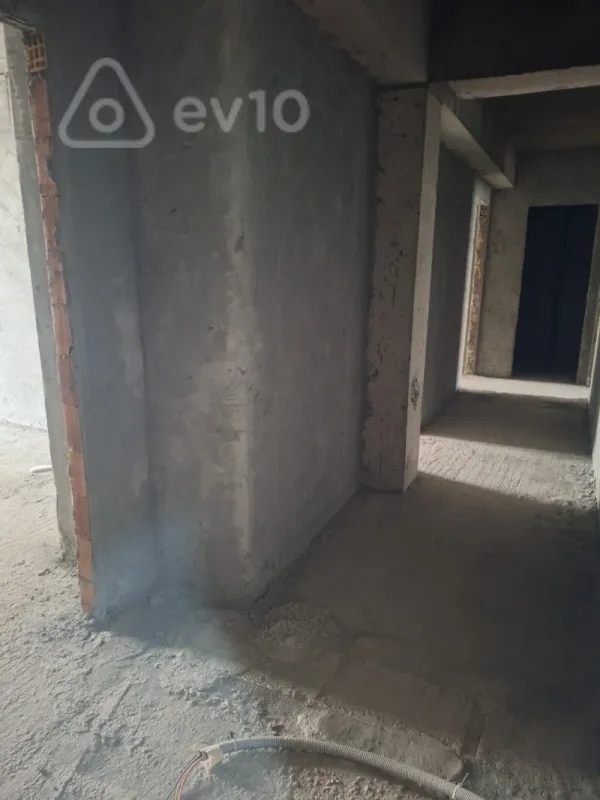 Satılır 2 otaqlı yeni tikili 100.5 m²