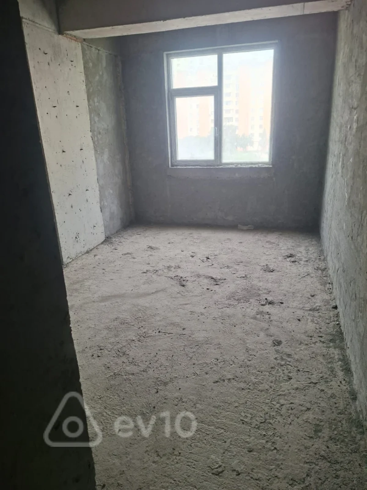 Satılır 2 otaqlı yeni tikili 100.5 m²