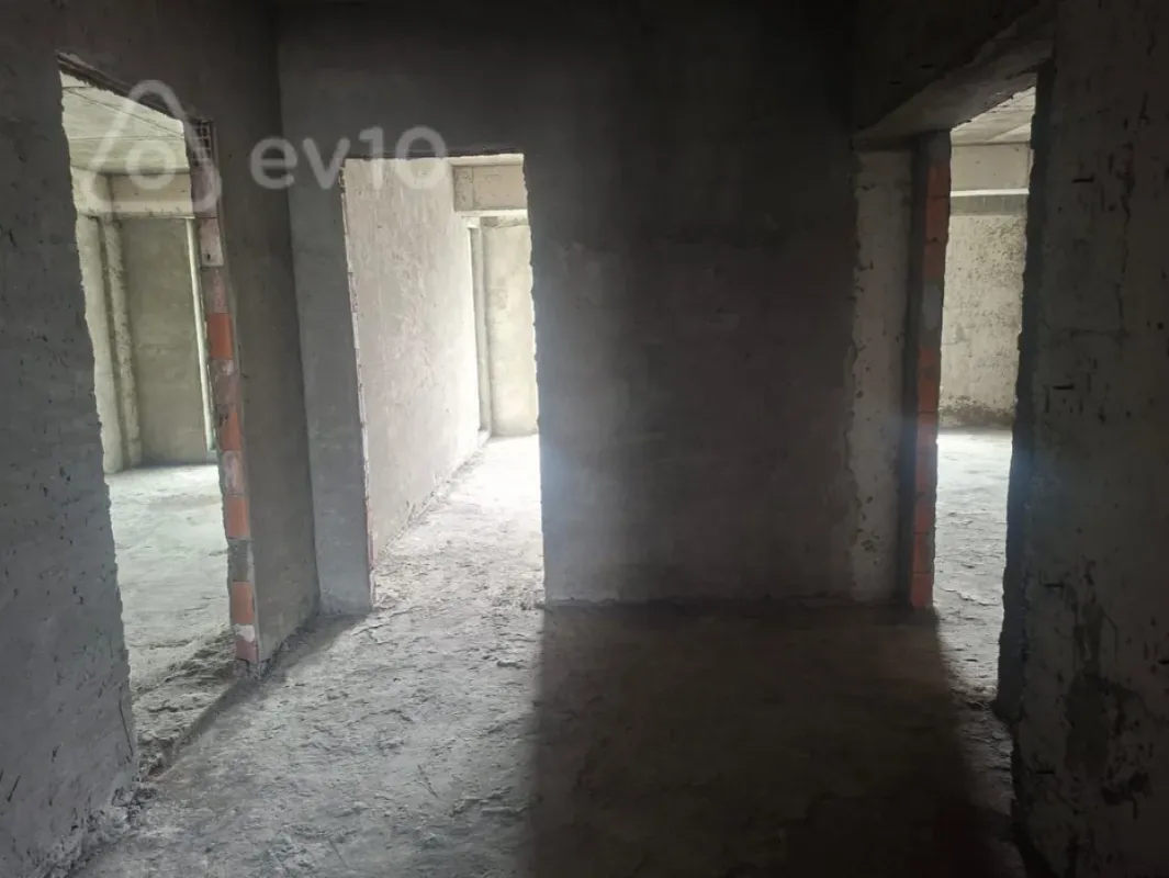 Satılır 2 otaqlı yeni tikili 100.5 m²