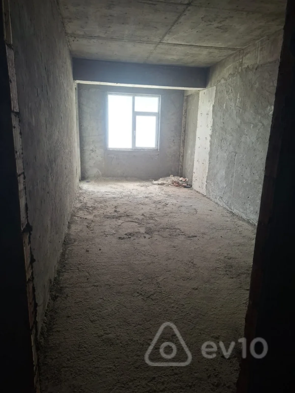 Satılır 2 otaqlı yeni tikili 100.5 m²