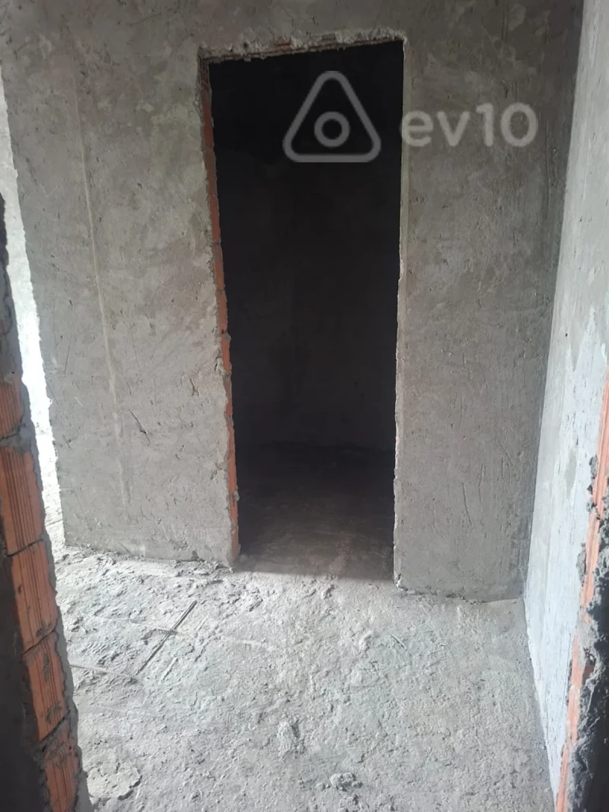 Satılır 2 otaqlı yeni tikili 100.5 m²