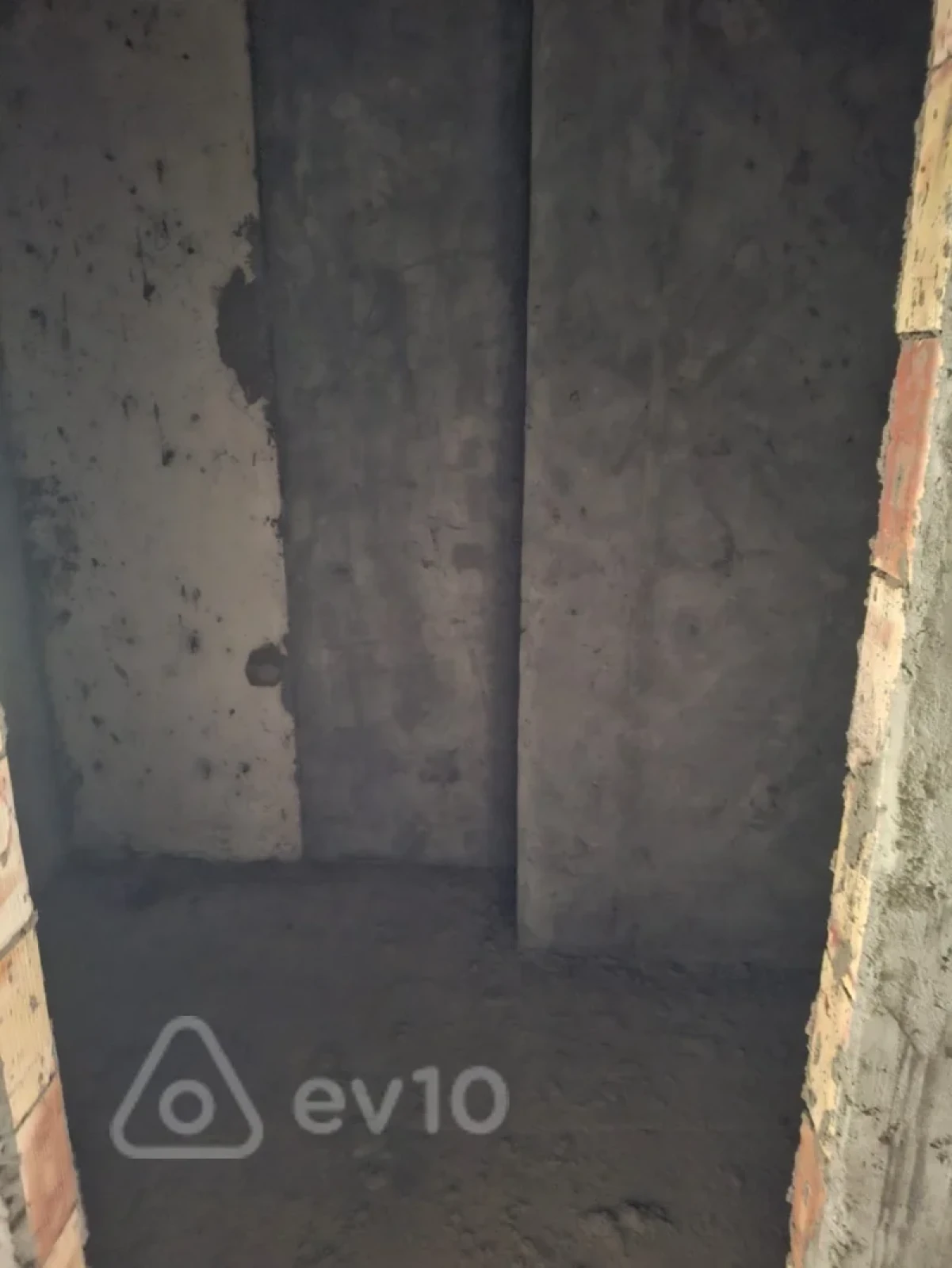 Satılır 2 otaqlı yeni tikili 100.5 m²