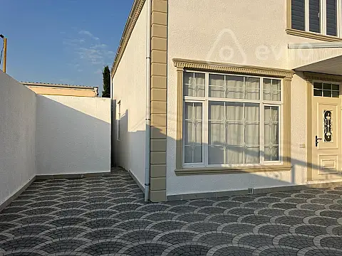 Satılır 3 otaqlı həyət evi 100 m²