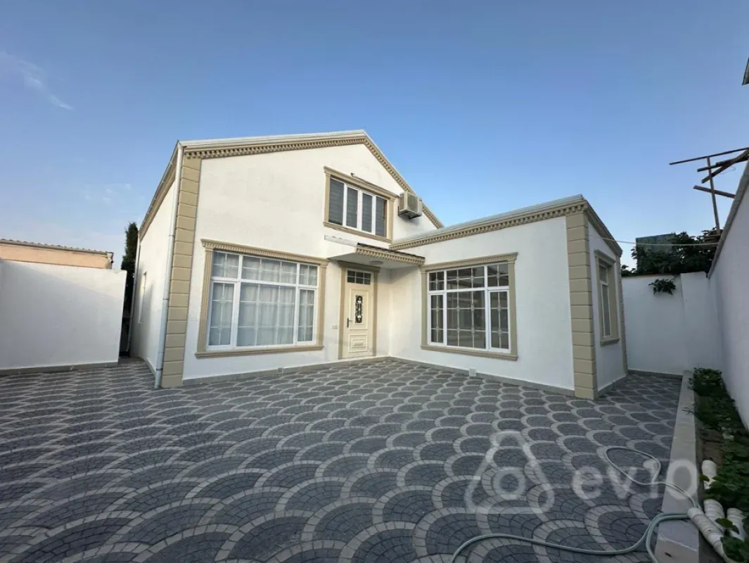 Satılır 3 otaqlı həyət evi 100 m²