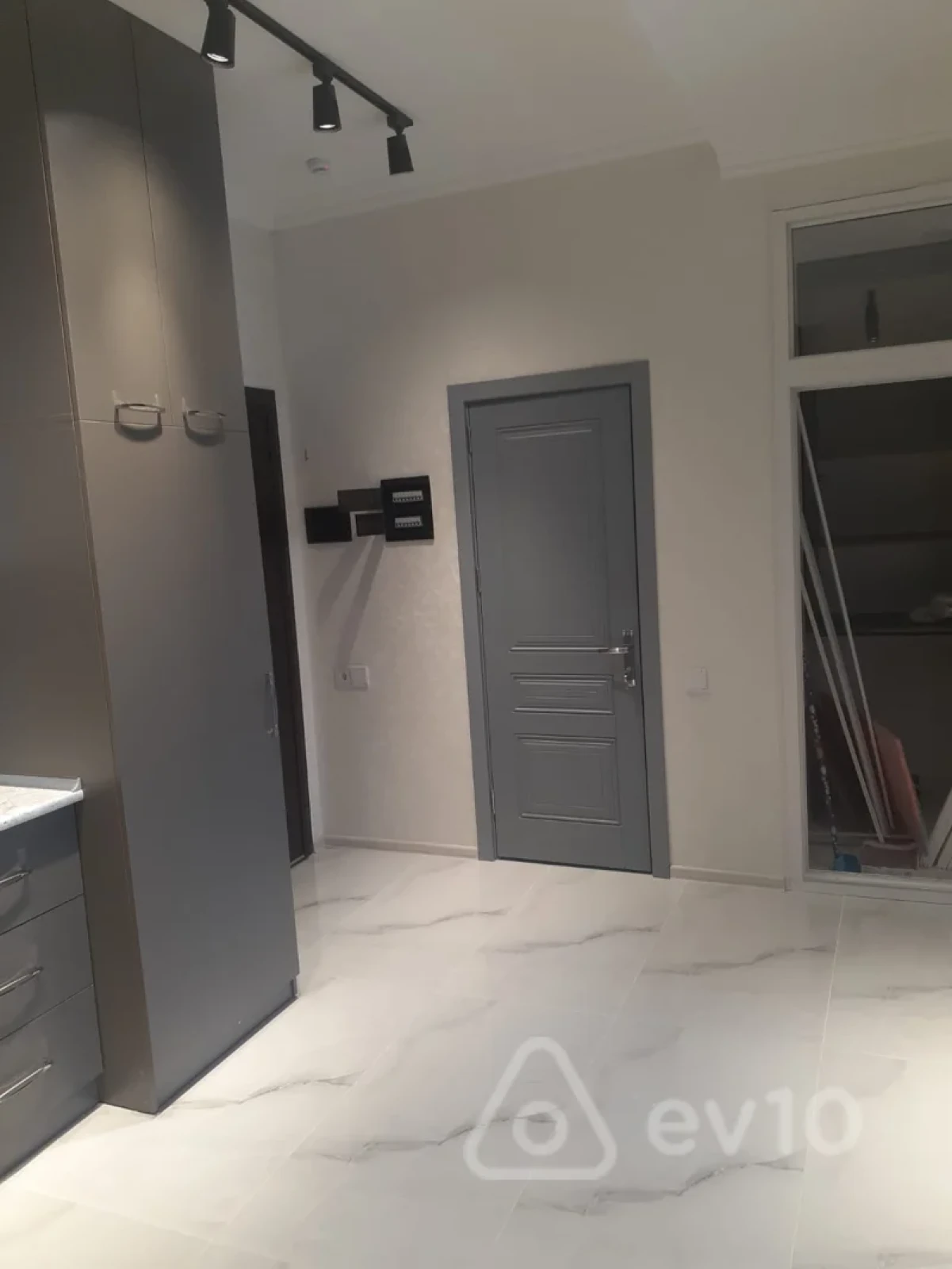 Satılır 2 otaqlı yeni tikili 56 m²