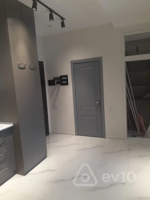 Satılır 2 otaqlı yeni tikili 56 m²