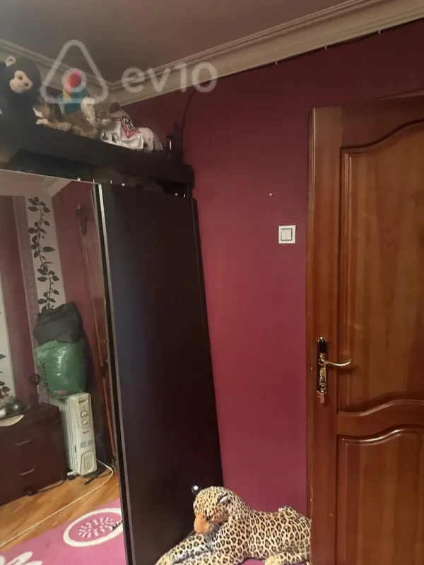 Satılır 3 otaqlı köhnə tikili 50 m²