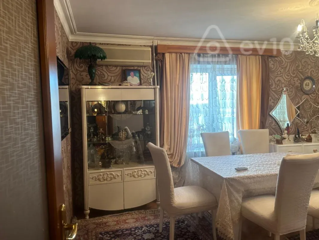 Satılır 3 otaqlı köhnə tikili 50 m²