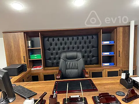 Kirayə verilir 2 otaqlı ofis 62 m²