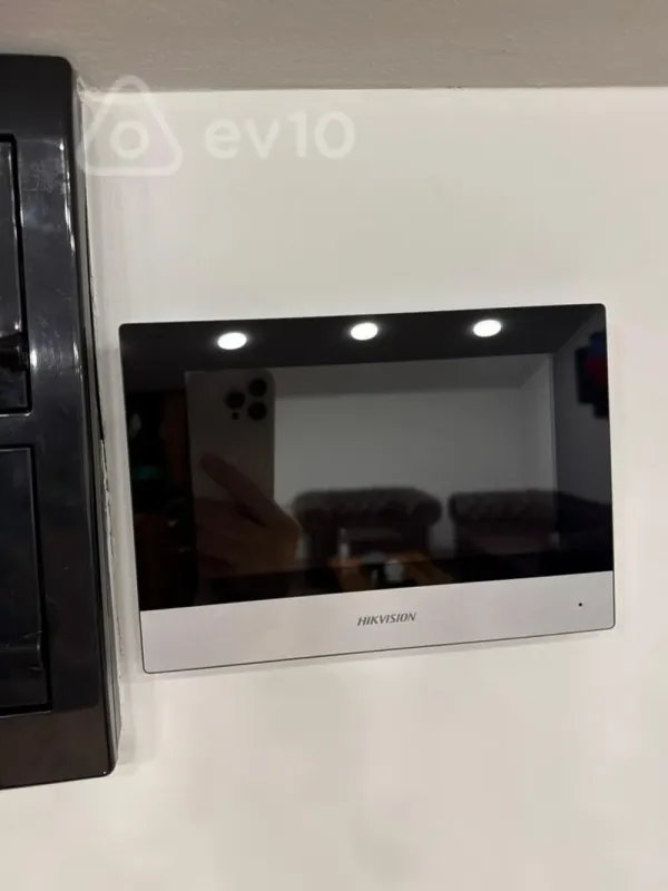 Kirayə verilir 2 otaqlı ofis 62 m²