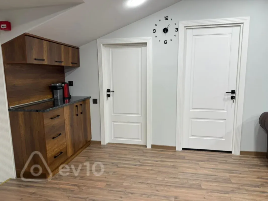 Kirayə verilir 2 otaqlı ofis 62 m²