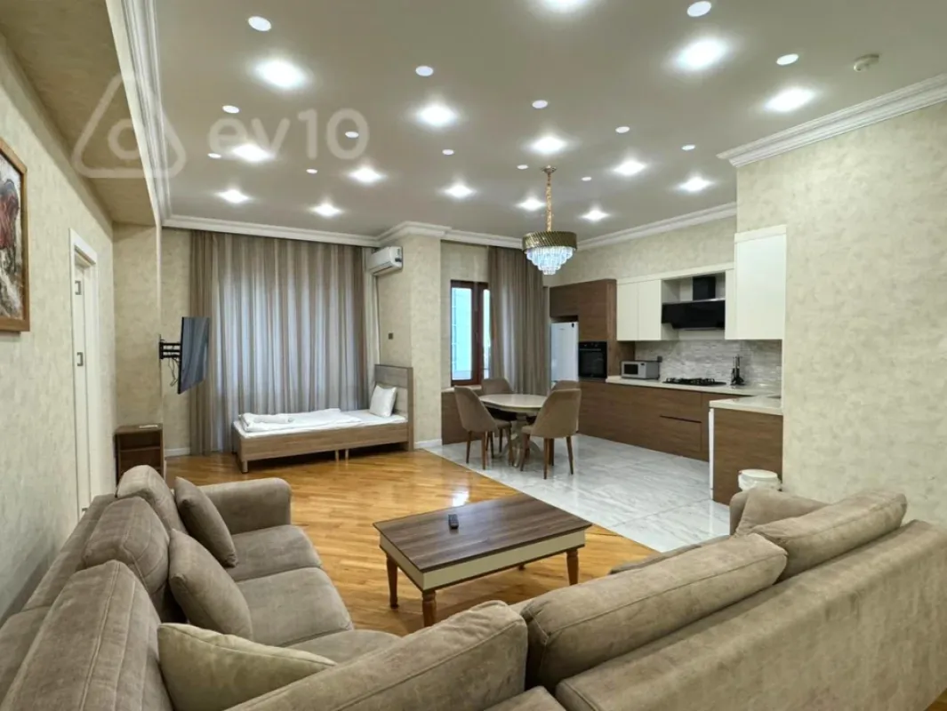 Kirayə verilir 3 otaqlı yeni tikili 105 m²