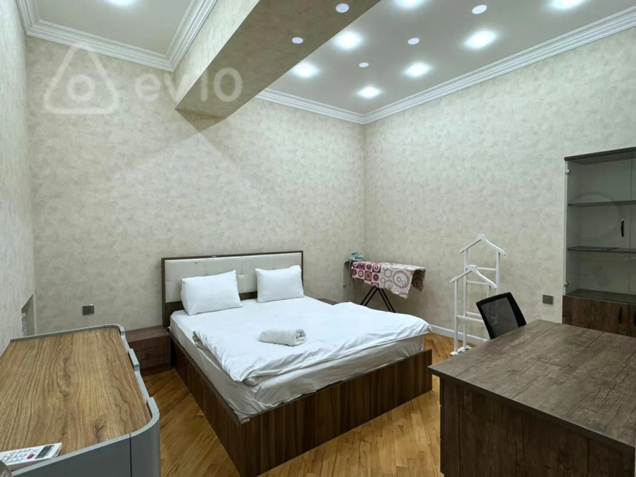 Kirayə verilir 3 otaqlı yeni tikili 105 m²