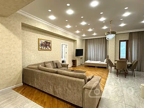 Kirayə verilir 3 otaqlı yeni tikili 105 m²