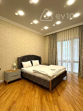 Kirayə verilir 3 otaqlı yeni tikili 105 m²