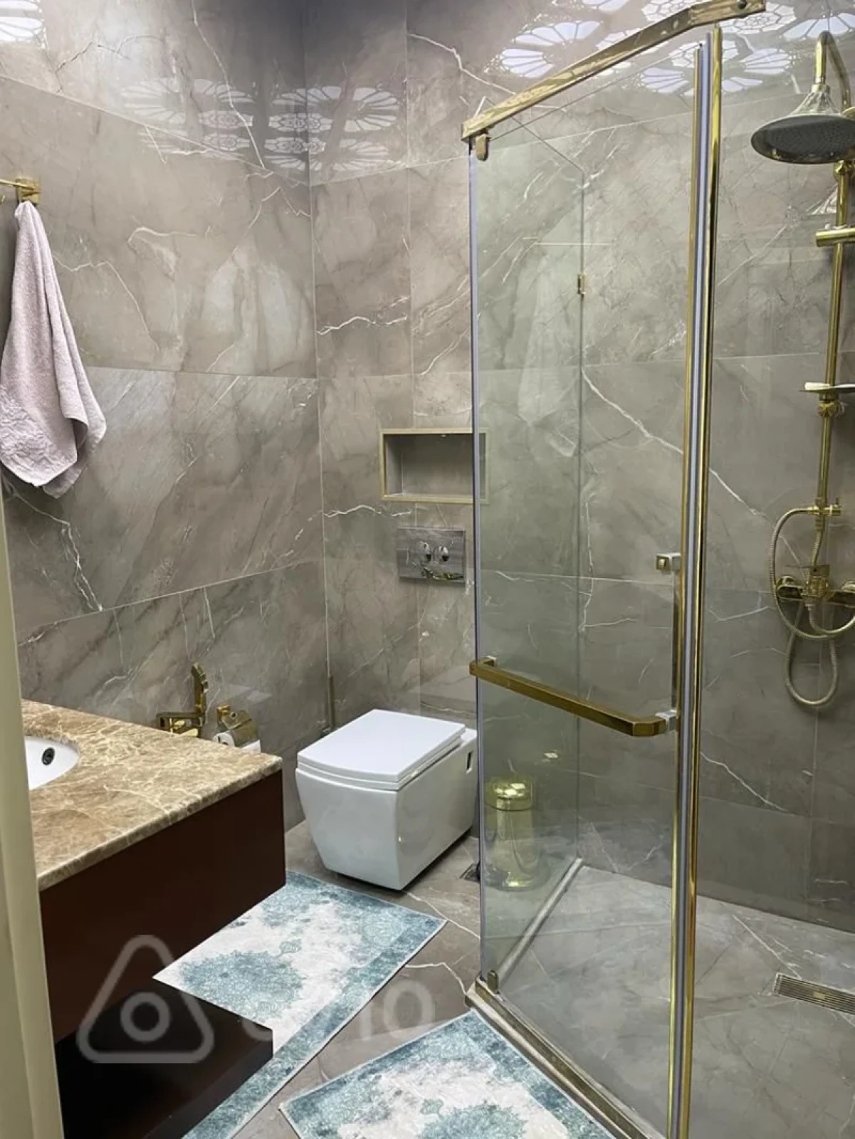 Kirayə verilir 4 otaqlı yeni tikili 190 m²