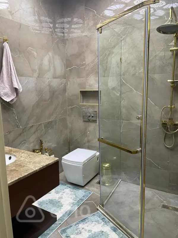 Kirayə verilir 4 otaqlı yeni tikili 190 m²