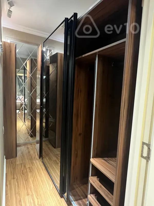 Kirayə verilir 4 otaqlı yeni tikili 190 m²