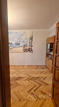 Kirayə verilir 3 otaqlı köhnə tikili 62 m²