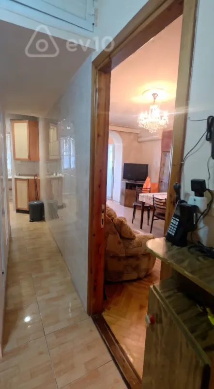 Kirayə verilir 3 otaqlı köhnə tikili 62 m²