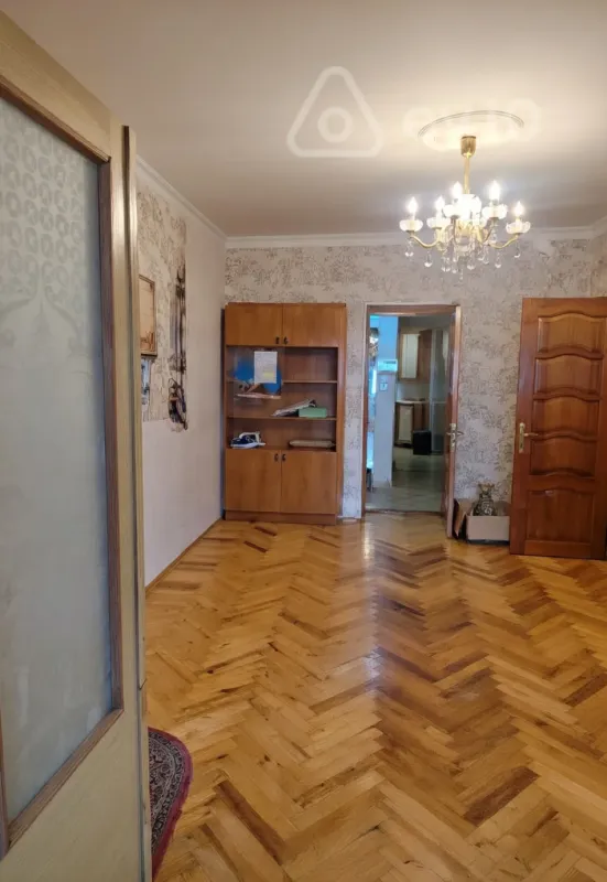 Kirayə verilir 3 otaqlı köhnə tikili 62 m²