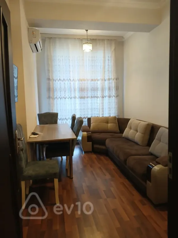 Kirayə verilir 2 otaqlı yeni tikili 60 m²